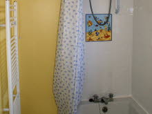 Mincorn Cottage Bathroom